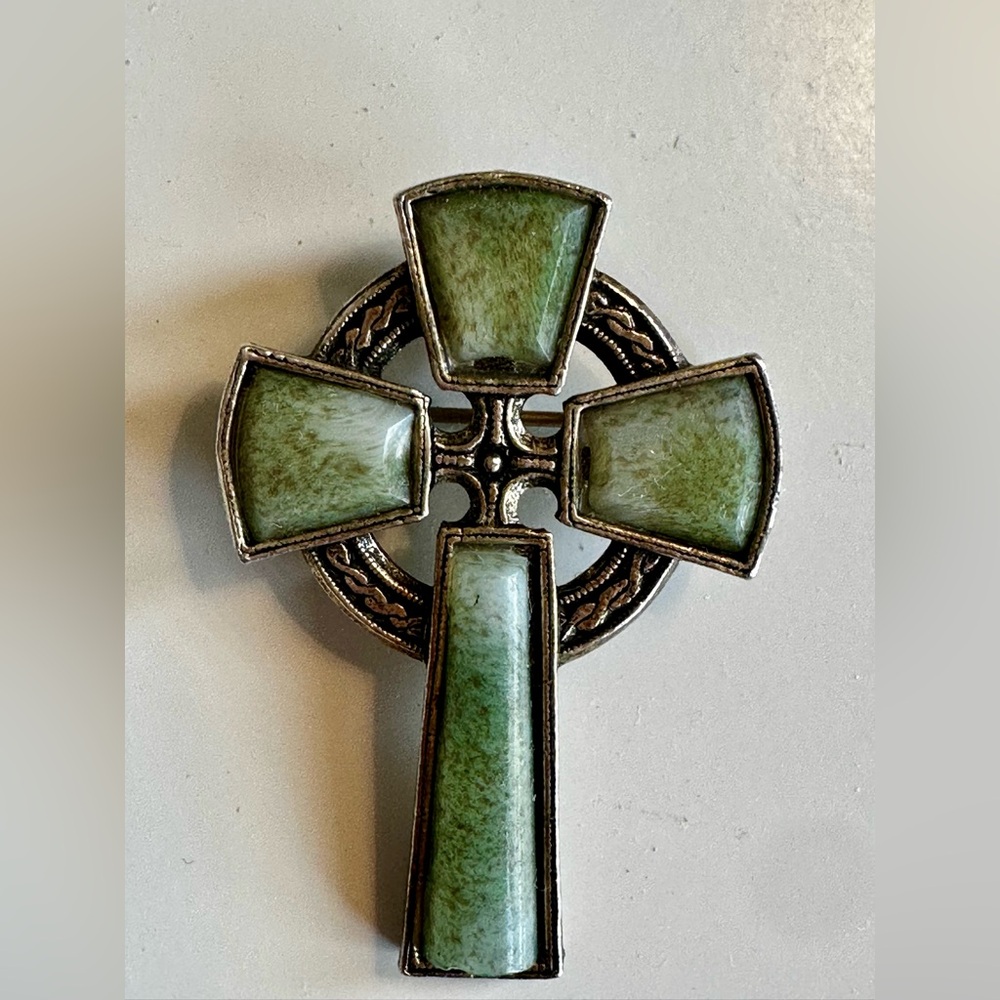 Vintage Celtic Cross Brooch & Pendant! Jadeite Green Stone Miracle Britain